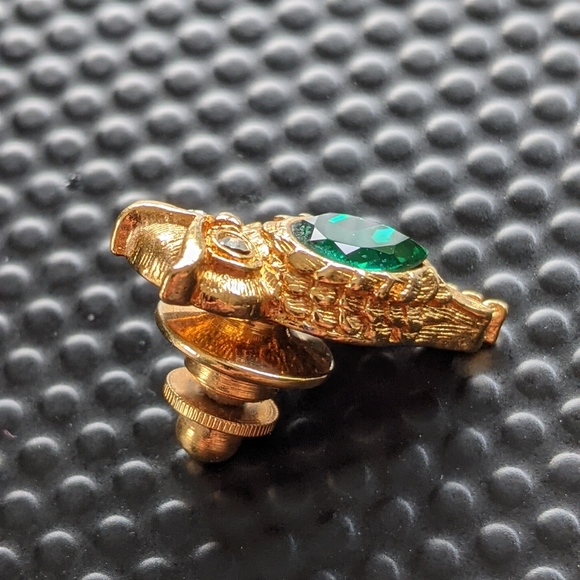 Vintage Avon Owl Pin - Picture 2 of 3